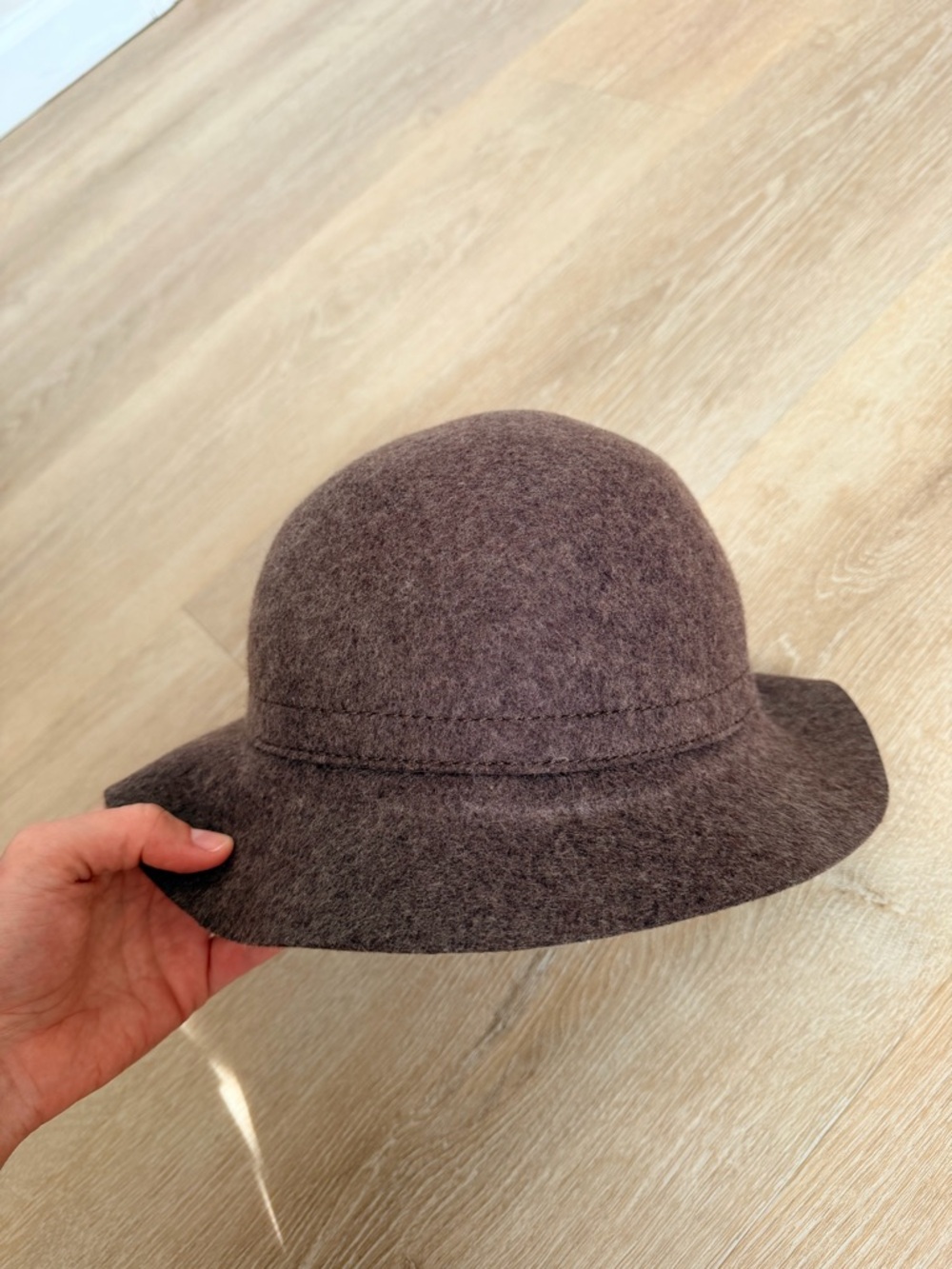 Soeur 100% Wool Cloche Bucket Hat Made in Italy French Minimalist Size 2 France - Picture 6 of 12